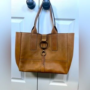 NWOT - FRYE LARGE Ring Tote - w/Dust Bag